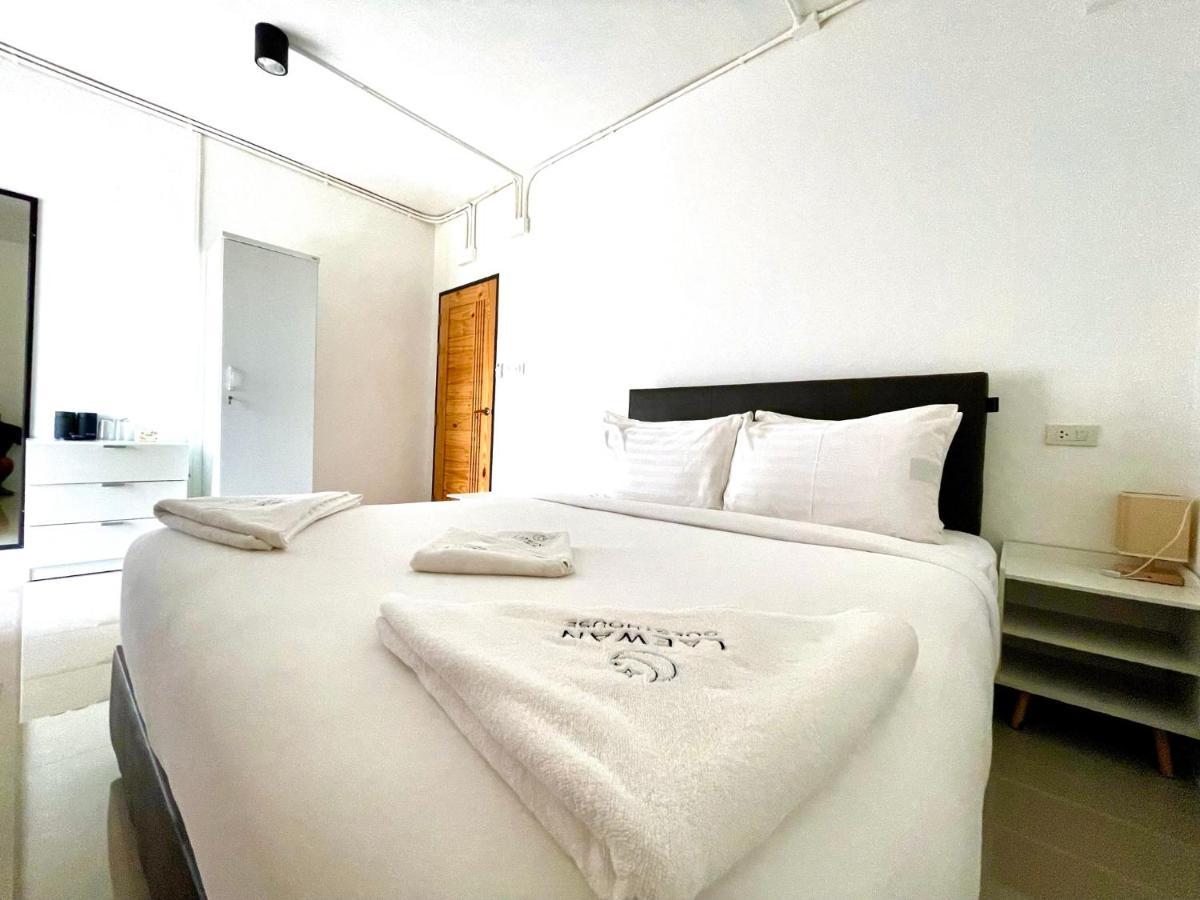 Laewan Guesthouse 반 타이 외부 사진